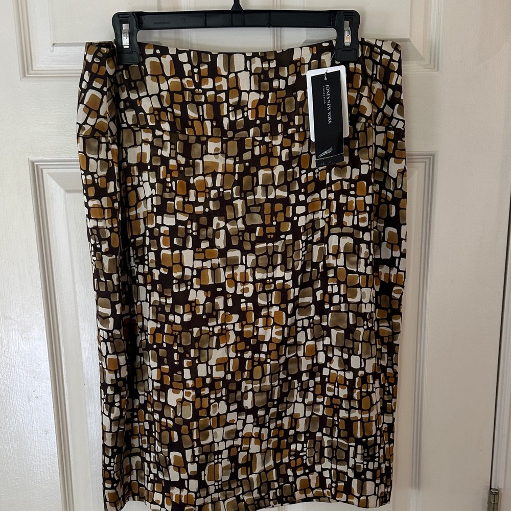 Jones New York Brown 100% silk skirt Cream Patterned Pencil Skirt size 12